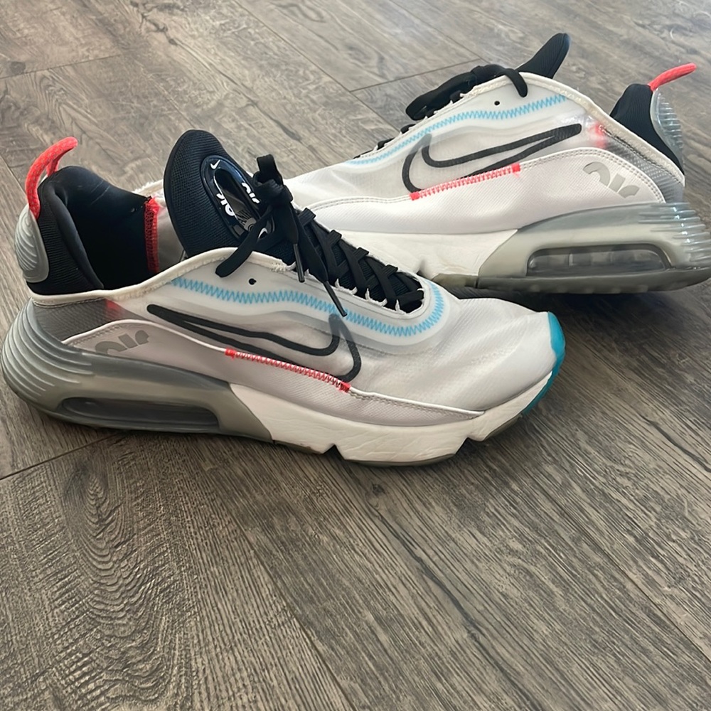 Air max 2090 pure platinum. Size 12